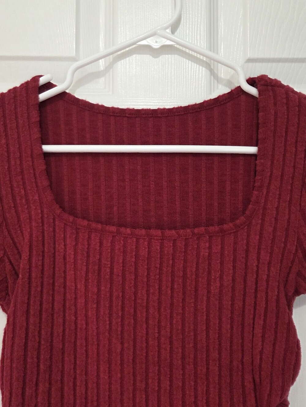 Women Ruched Side Soft Rib-knit Square Neck Crop Red Top Size Small - Picture 2 of 6